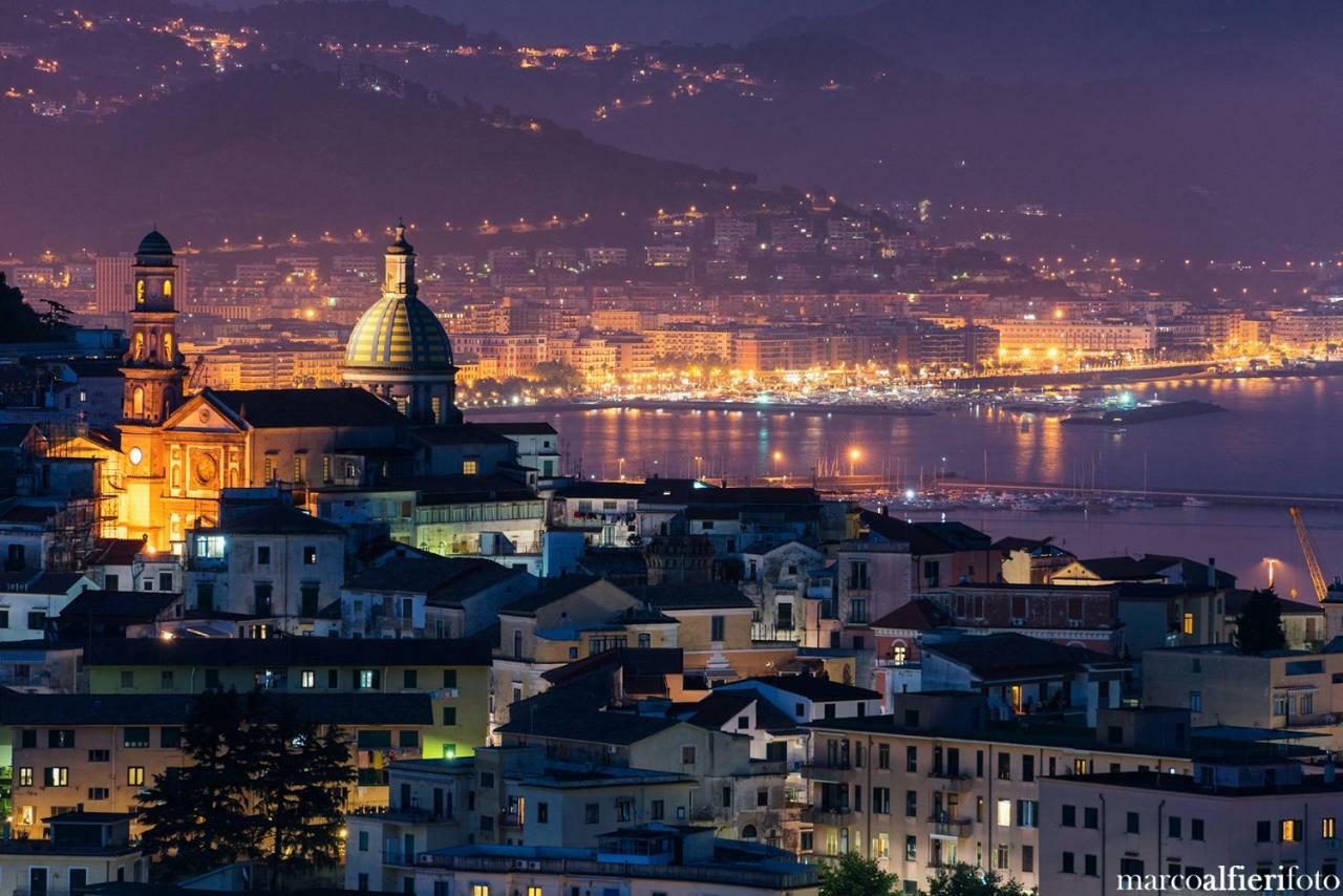Casa Vacanze Archi Medievali Salerno Exterior foto